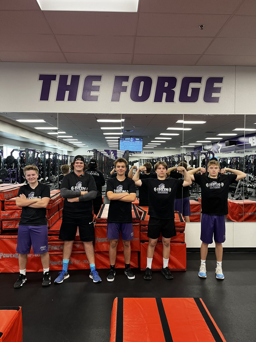The Iron Knights have returned from Spring Break! Nice work by our “Iron Knights” of the week for our 1st hour Football Class. From Left to Right: Frosh Mack Jones, Sr. JT Mulvihill, Freshman Alek Wilson, Cole Caiazzo & Jake Brown. Keep up the strong work! 💪🏻 Go KNIGHTS!!!