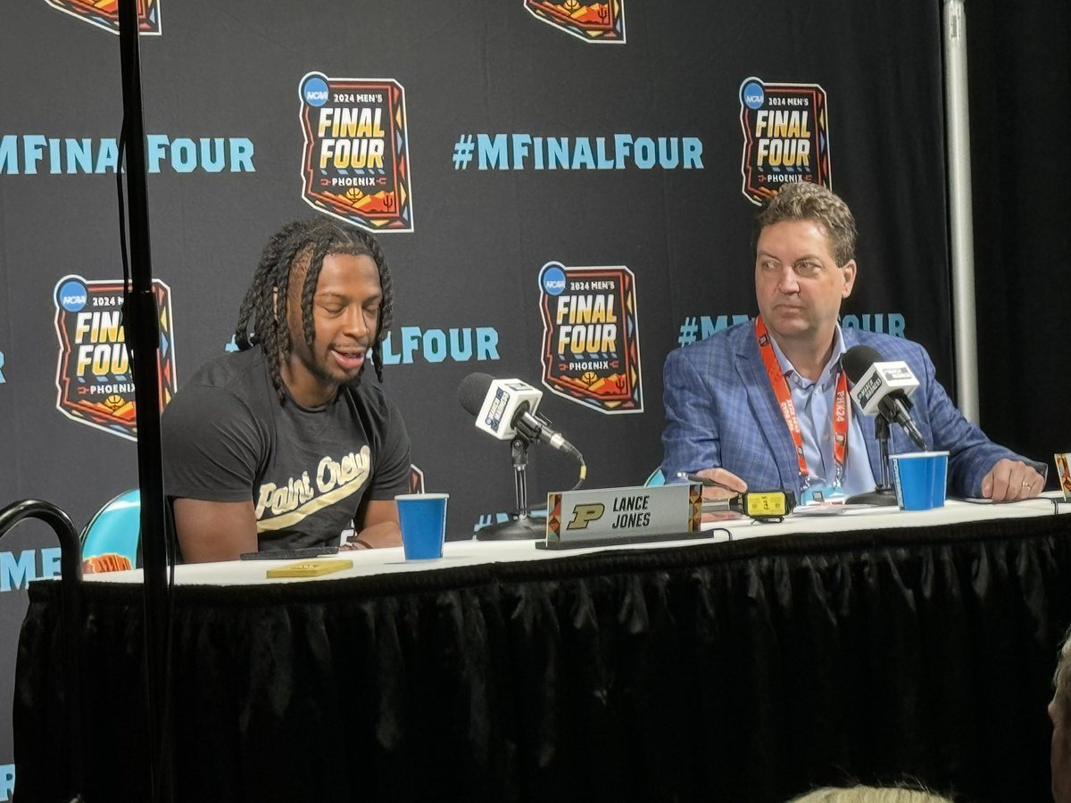 Ryan Bonaparte tweet media