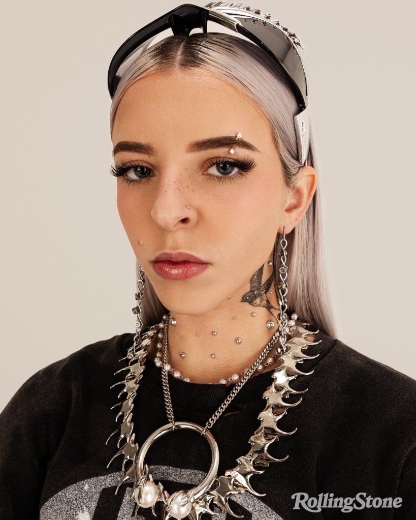 RollingStone's tweet image. Everybody Loves Young Miko 💌

Now that her debut album 'att' is out, revisit Rolling Stone's interview with @itsyoungmiko — the funny, charming, and unapologetically raunchy star. 

More: rollingstone.com/music/music-fe…