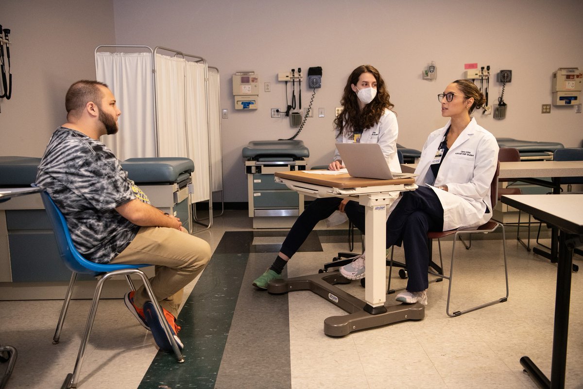 The ability of students to practice patient interactions in a safe, controlled environment is the goal of the simulation experiences. Read about the Standardized Patient Program in the latest issue of “CATALYST” magazine. elm.umaryland.edu/elm-stories/20… #SIM