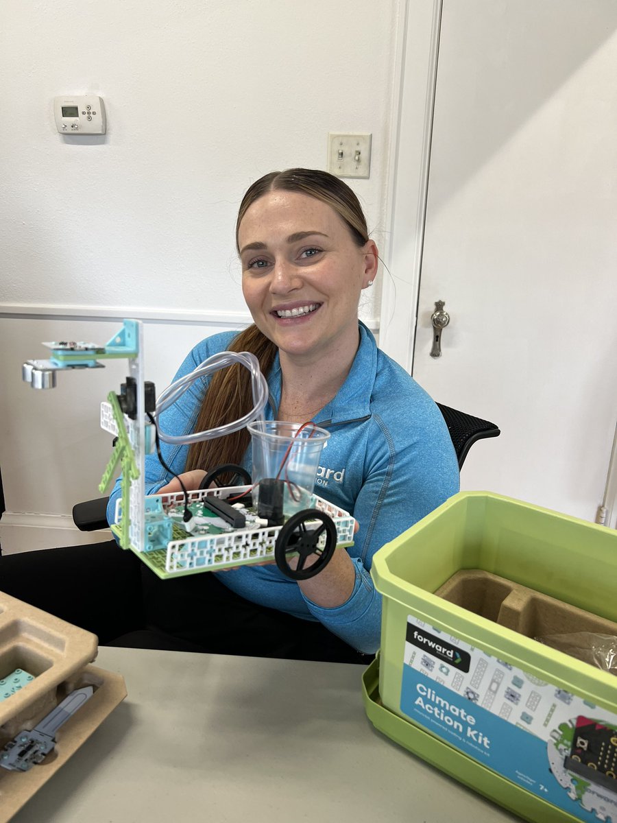 Forward__EDU's tweet image. This is what it looks like when you bring the whole Forward EDU team together to brainstorm project ideas! 

Lots of cool @microbit_edu climate action projects in the works 🌎🌱🤖

#climateaction #edtech #teachcoding