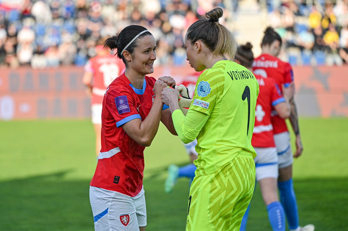 The first match of the Women's EURO 2025 Qualification: 🇨🇿 1:3 🇩🇰 Goals: 42. Stašková – 7. Vangsgaard, 68. Ballisager, 72. Hasbo. #WEURO2025