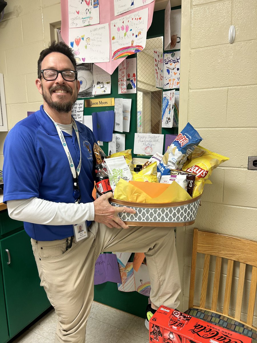 Let's give a big shoutout to our incredible Assistant Principal, Jason Myers! Thank you for your dedication, leadership, and unwavering support! #AssistantPrincipalsWeek #TheWorldsGreatest