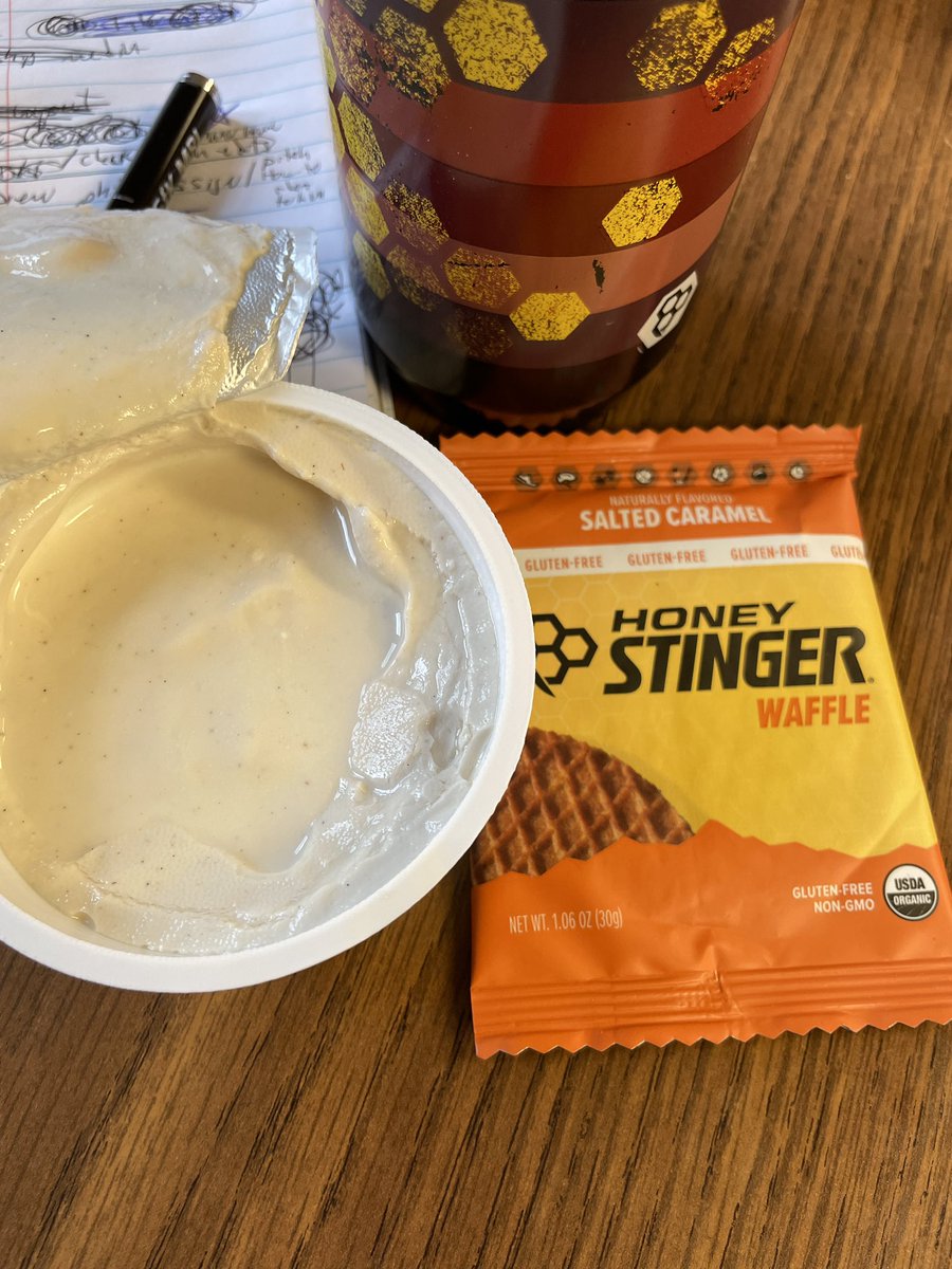 Just what I needed a midday pick me up. Good healthy and tasty boost with @HoneyStinger and plant based yogurt. 

And that’s how I #FuelFriday. 

#honeystingerhive #yum