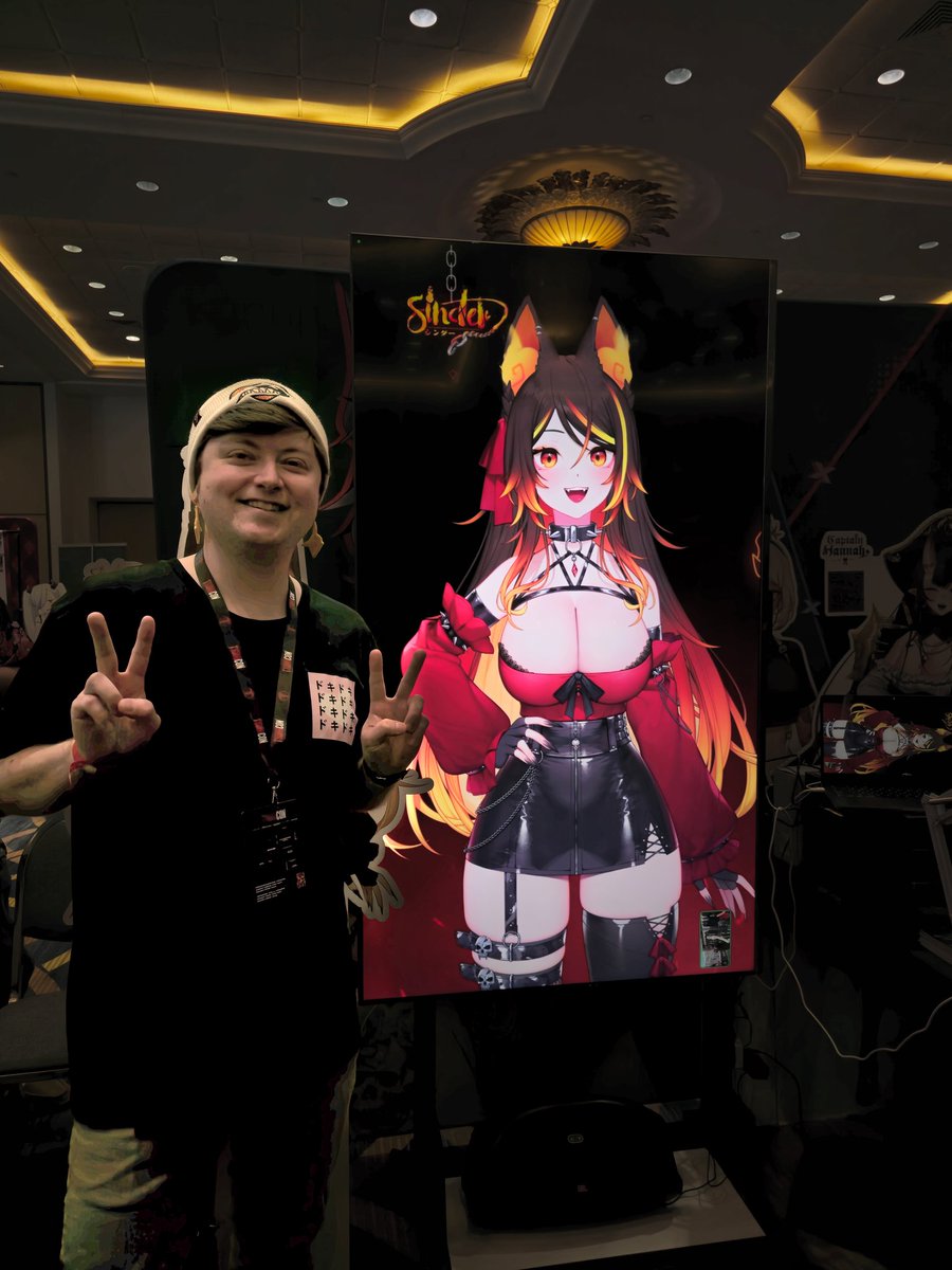 nightdenizen's tweet photo. Day made! Thanks so much @SinderVTuber for popping into @TsumiCon !!! https://t.co/oCEvKIkTsZ