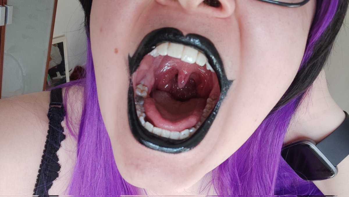 It's a long way down

#vore #maw #mouth #oralvore