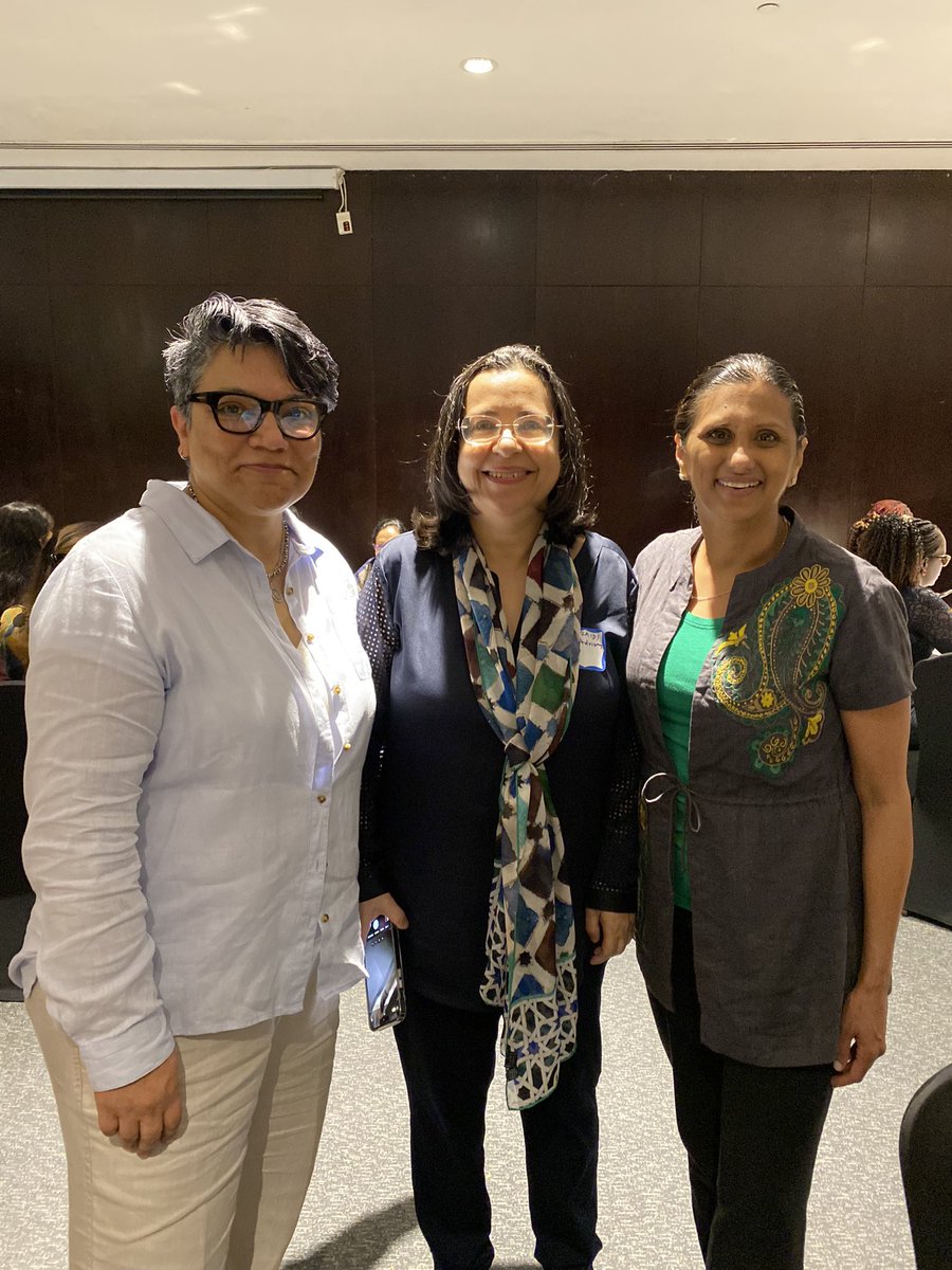 Pakistan @womenlifthealth! Alongside @AnitaZaidi @MalihaKhanWD at tonight’s reception! Laughs, love and sisterhood as we champion progress for women, youth and at-risk communities around the world. @pai_org @WomenDeliver