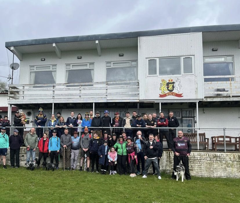 🌟 Day 2 complete 🌟 Blackwood CC- Machen CC complete. 7 miles under their belt once again to raise money for the development of our Junior players coming through 🏏 All the best to those taking part tomorrow for the next leg… Machen CC to our home soil💙