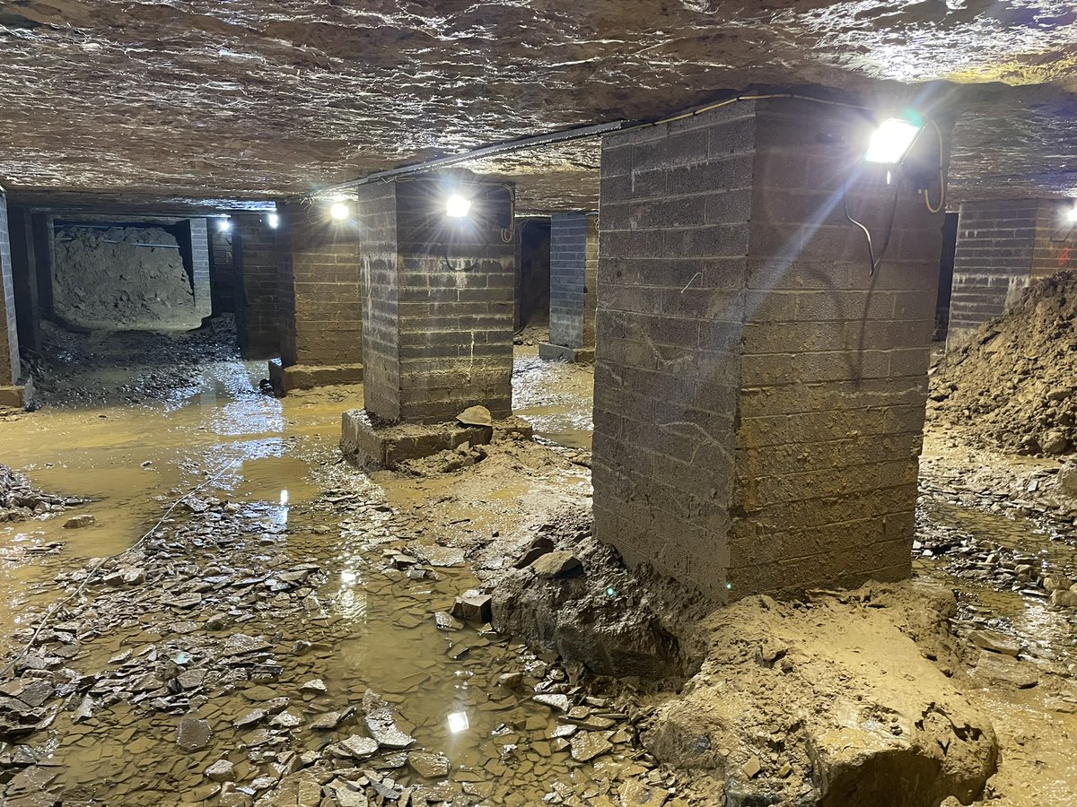 Many thanks @claudensmithltd for a fascinating tour of the recently reopened Collyweston stone slate mine