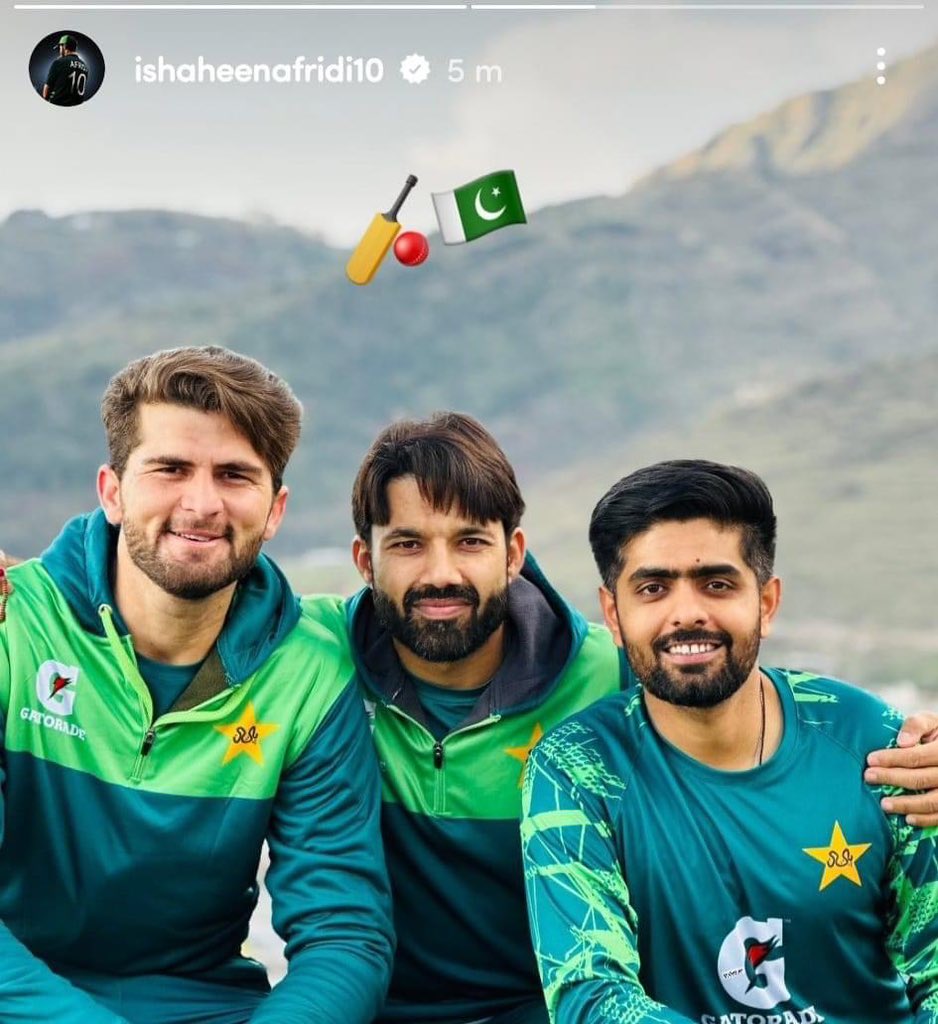 o_ridiii's tweet photo. Hahaha burning haters🤌🏻 @iShaheenAfridi https://t.co/LMT4EAknO4
