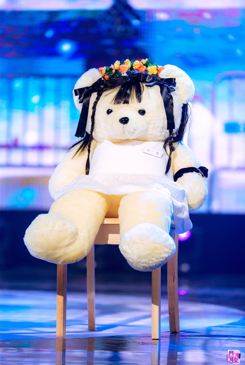 i_dle_br's tweet image. Sim, são a mesma pessoa