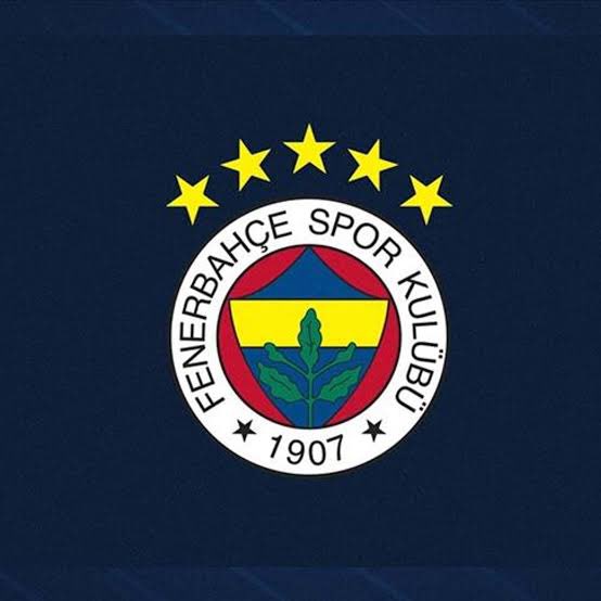 Üst Kimlik Fenerbahçe Platformu Sözcüsü Mustafa Kazım Alpay ; “ Tarihi şan, şeref ve nice başarılarla dolu olan Fenerbahçemize yakışan, yapılan tüm haksızlıklara rağmen Süper Kupa maçında sahaya çıkarak kupayı müzemize getirmektir “ @mkaofis #AsKadroUrfaya