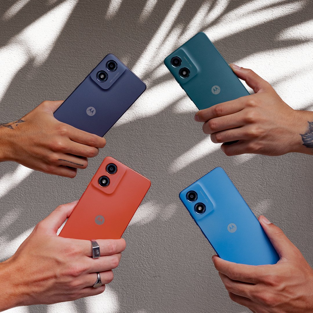 Which moto g04 color* has got you all 🤩🤩🤩? 💙: Satin Blue 💚: Sea Green 🧡: Sunrise Orange 🖤: Concord Black #hellomoto #motog04 Learn more: bit.ly/3vmpEb9 *Varies by market. Check with your carrier or retailer for availability.