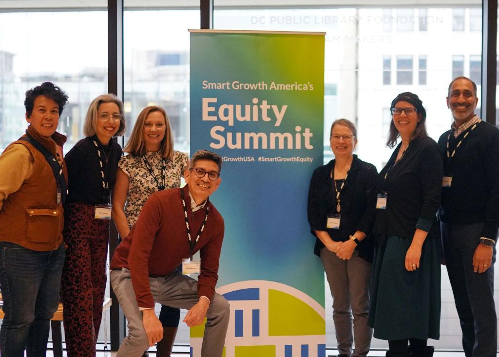 Last week, our team participated in the first in-person #SmartGrowthEquity Summit, organized by @SmartGrowthUSA. We heard from speakers, joined breakout sessions and toured local sites. Equitable development is key to our vision and our work. ⚖️
smartgrowthamerica.org/equity-summit/