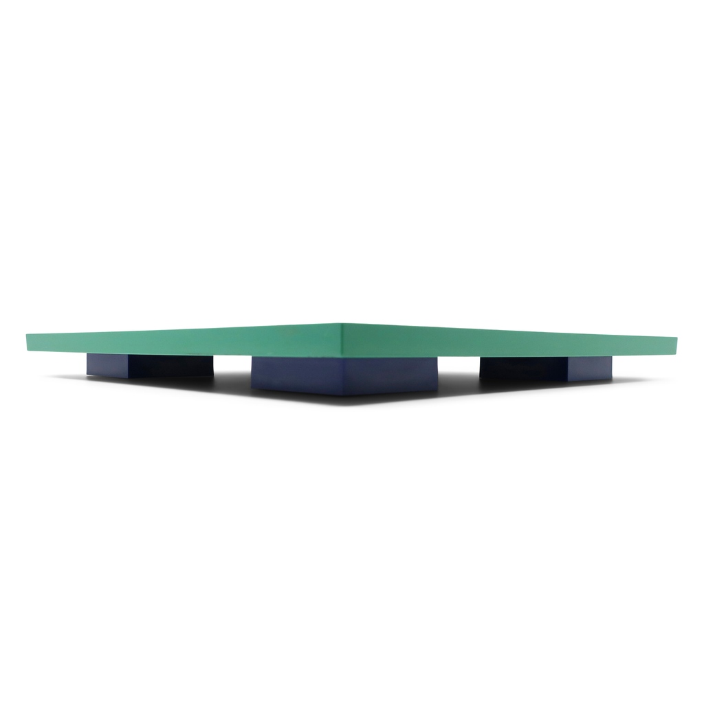 Another piece from Michael Graves' hard-to-find Euclid line for Alessi just went up on the site #michaelgraves #alessi #postmodern #postmoderndesign #postmodernism #interiordesign #interiorstyle #modernism #interior #decor #tableware #italianmodern #italiandesign #italia