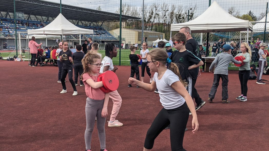 DSDEN70's tweet photo. ... mais aussi : jeux d’opposition, minigolf, mölkky, pétanque, rugby, sarbacane, spike ball, dispositif "Savoir Rouler à Vélo", tennis, trottinettes, ultimate, vortex. #SOP2024 https://t.co/IUVkRigDZU
