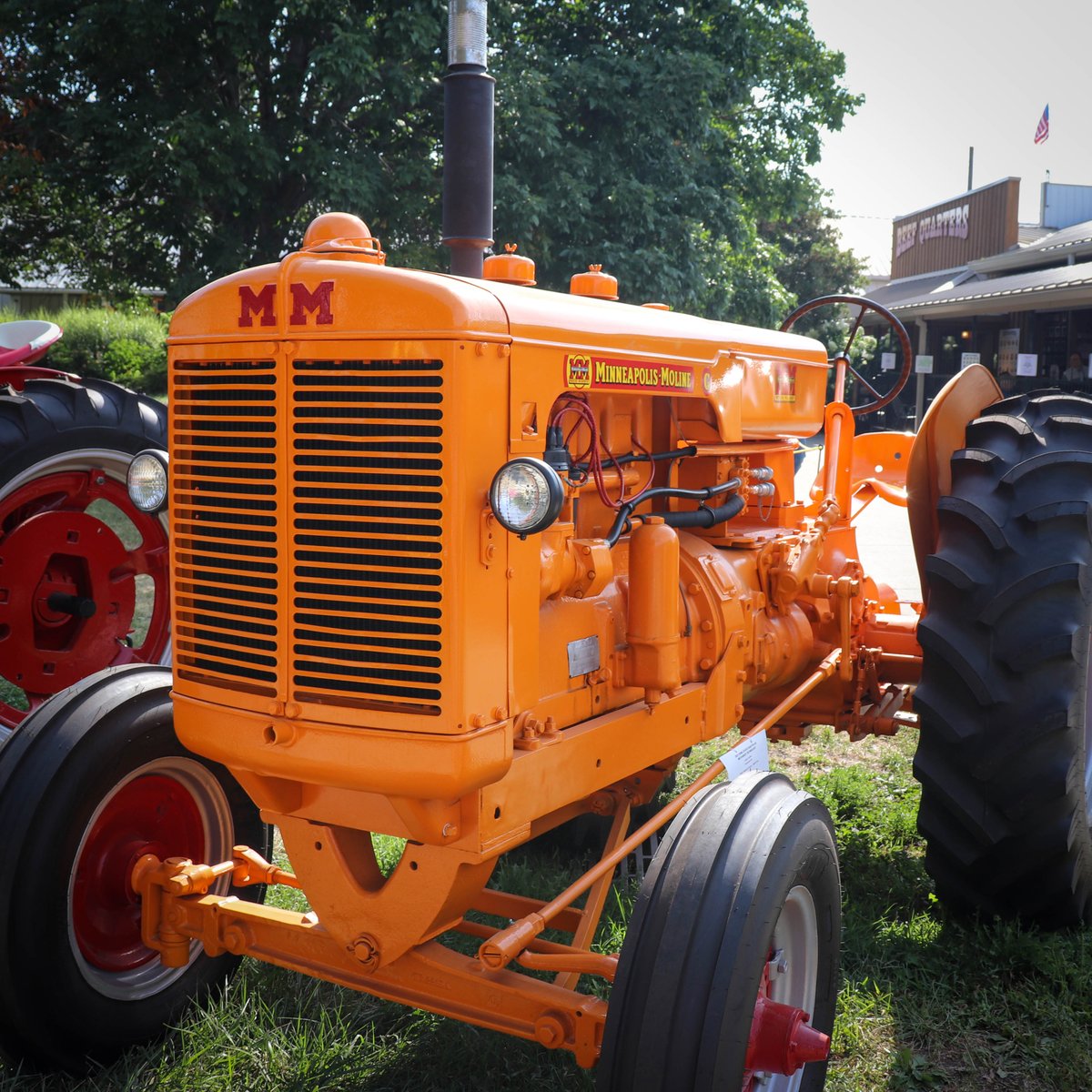 HyCapacity's tweet photo. #FrontEndFriday – Minneapolis Moline

#TractorParts #HyCapacity #HeavyDutyTractorParts #AgParts #Farming #Tractors #Tractorlife https://t.co/WyWNgeWdav
