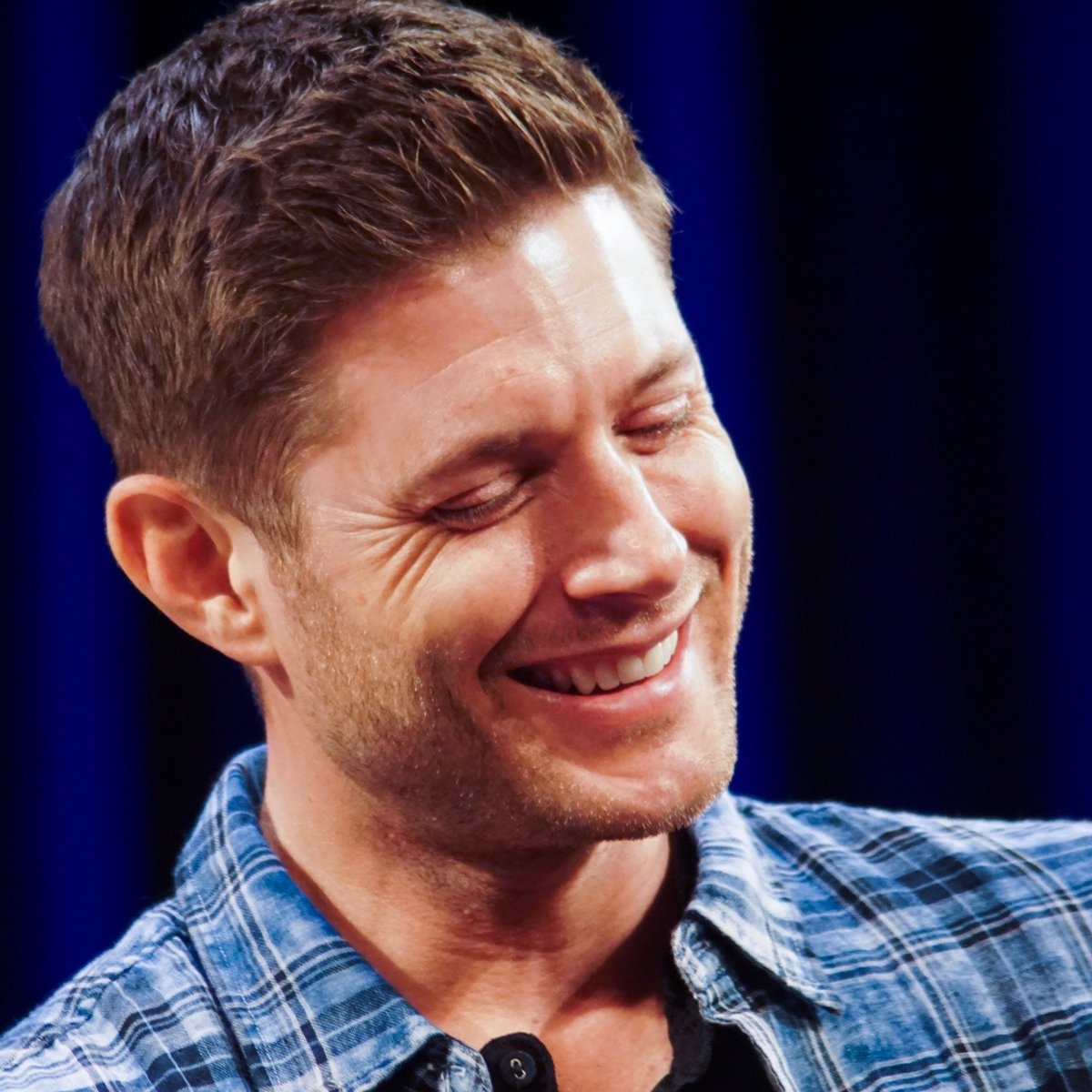 Post a picture of your fave every day for 500 days
Day 426