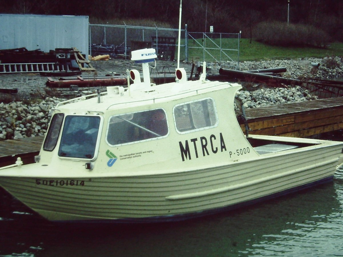 TRCA_HQ's tweet photo. We're excited to launch our boat the R.V. Ken Higgs for the 2024 season! For over 30 years, our research vessels have helped us collect important aquatic habitat and #FisheriesMonitoring data about the health of the Toronto regional waterfront! Learn more: https://t.co/GfNHQvZq6D https://t.co/rVLfw3H9n6