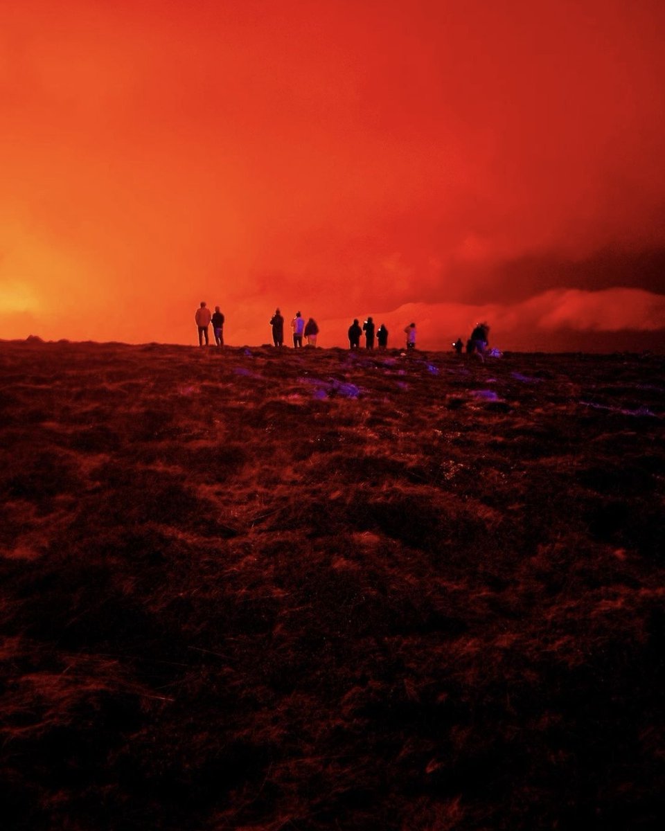 The volcano eruption that started on March 16th is still going on. It's the longest one of the last 4 eruptions 🌋 The area around the volcano is still closed to public, so it can only be observed from a distance. 📸 by IG: mooniceland #iceland #volcano #reykjanes