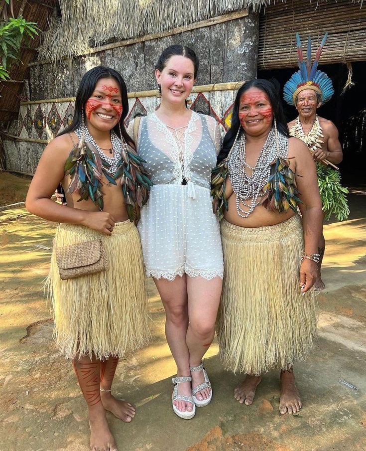 wildbnster's tweet photo. mother visiting a tribe in brazil 🇧🇷 https://t.co/ixqZqI492v