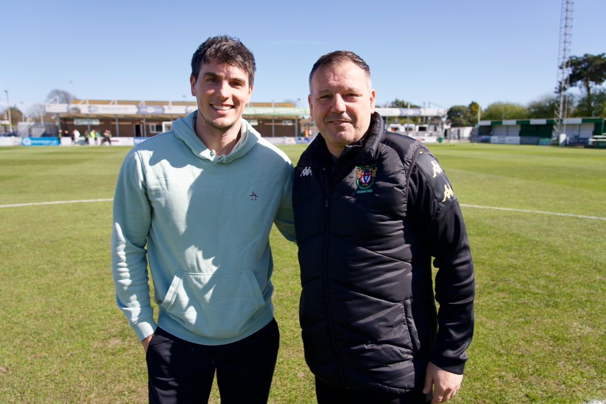 New video Sunday from @rocks1883 with former Premier League Striker Robbie Blake! - Managing in Non-League - Developing young pros on loan - Recruiting talent from Prem Clubs #nonleague #football #premierleague