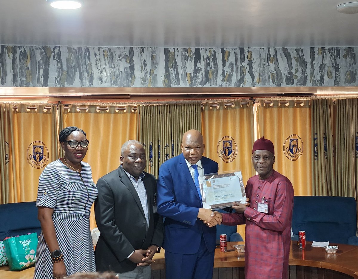 We took time out to honour our heroes at the annual CARTA OAU Reception 2023. We recognise the meritorious service of our former CARTA Focal persons as we continue to push the boundaries of scholarly excellence in OAU and beyond. @aphrc @CARTAfrica @GreatIfeNG