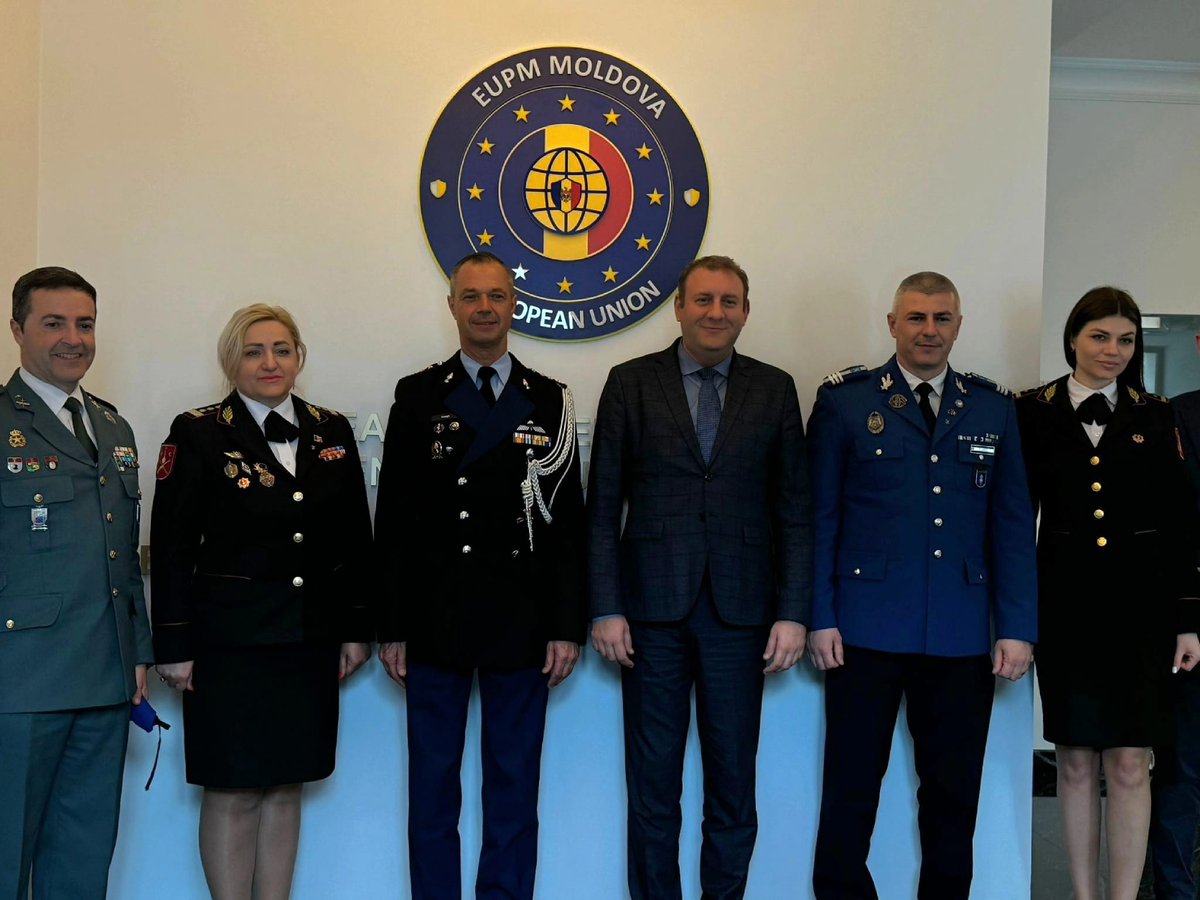 In a significant approach, the #EUROGENDFOR CDR CoL. Hans Vroegh paid a visit to the Republic of Moldova, underscoring the strengthening ties between #EUROGENDFOR and Moldova.The aim of such bilateral meeting with high representatives was focused on missions. #lexpaciferat.