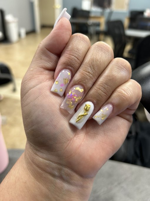 Y&rsquo;all I am officially finishing  my nail school next week Thursday! My exist interview is on Friday!<a href="/tag/throne"class="tags"><span>#throne</span></a>