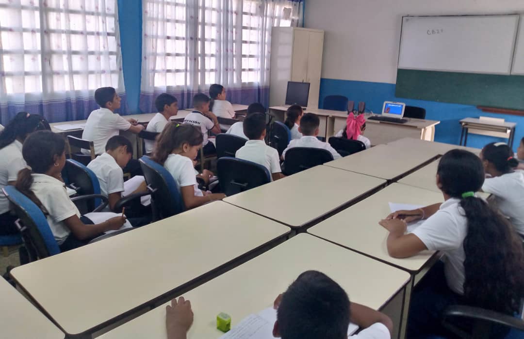 #05Abril. Atención escolar CBIT. Audiovisual sobre Moral y ética. Definición y diferencias. 6to grado 'B'. Tutora Natali Urbano. Docente: Luis Padilla. CBIT Samuel Robinson. @Bolivarfundabit @Fundabit_ @MPPEDUCACION #Venezuela #Bolivar #CBIT #SomosFundabit