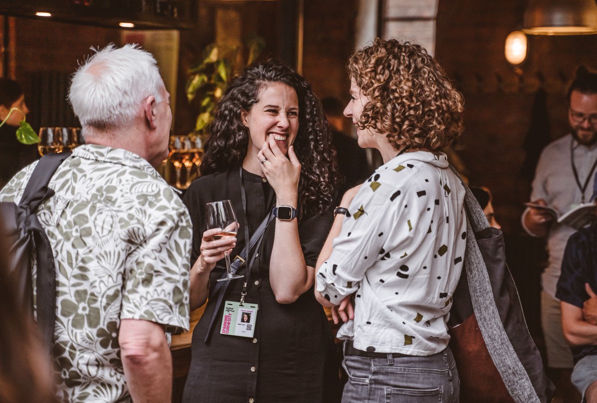 🌱We're hiring! 🌱 🚨Calling anyone wanting to get involved behind the scenes of DocFest. Fancy adding to your experience working for an international film festival and helping us prepare for our 31st edition? Apply by 19th April: sheffdocfest.com/about/opportun…