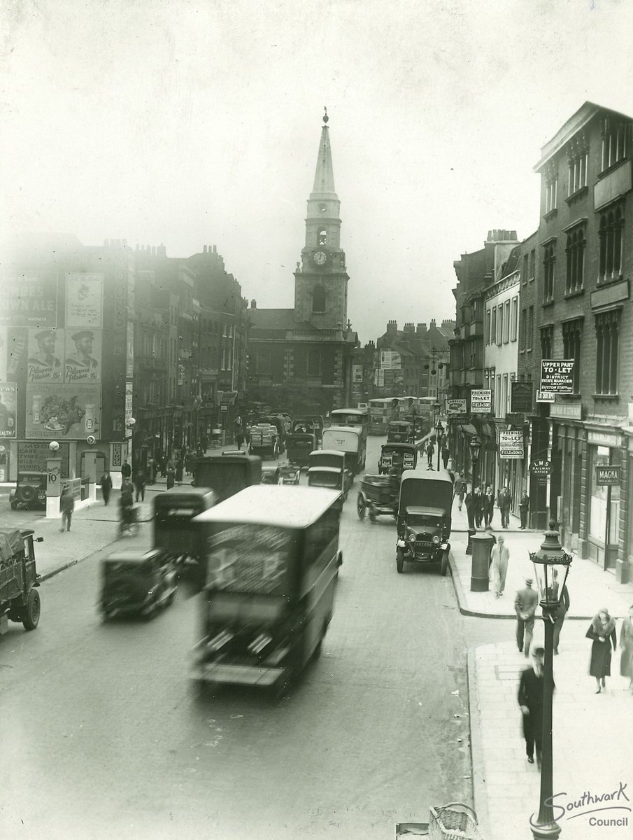 Come to Southwark Archives to see our Film of the Month 'Borough High Street: A Sense of History' (1985). Part of the ITV series Streets of London, Ralph McTell presents a fascinating story. Please see our visitor information to book a viewing. bit.ly/3EJxWeA 📷P4416