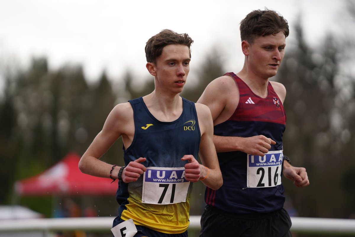 Cathal O’Reilly is your new national varsity 10k champion 🤩 Finishing in 31:25, just ahead of TCD’s Shane Spring Seam is Anderson unlucky and had to pull out early