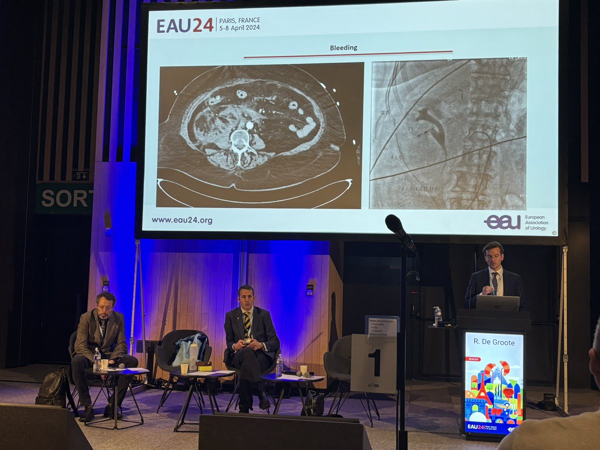 #EAU24 day 1: great @UrowebESU course on #Robotic #Renal #Surgery with @aleantonellibs1, @benchallacombe and @Ruben_De_Groote sharing their experience with a packed room. You always have something to learn!