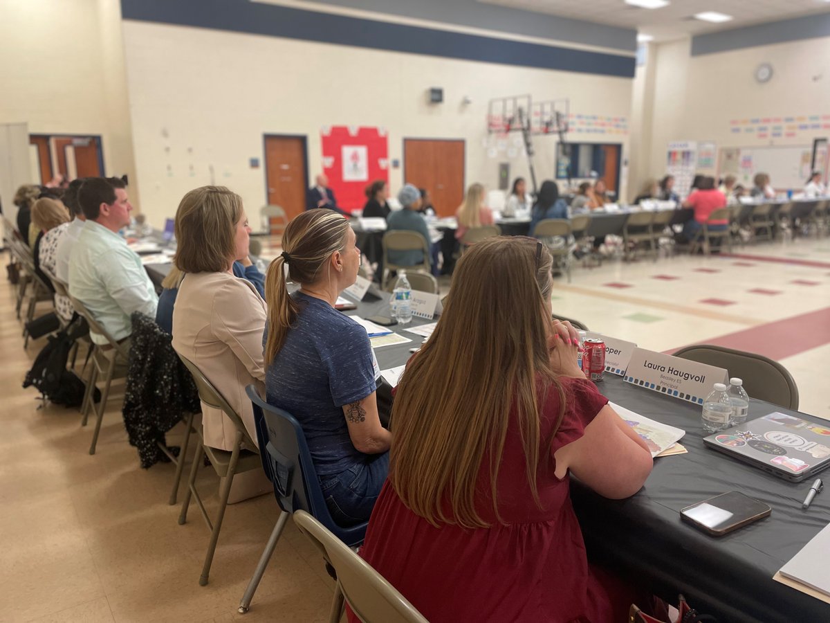 Thanks to the parents & campus admins who met last night as part of the Attendance Boundary Committee (ABC) for the rezoning for Secondary Complex #7 that includes Tomas HS, Banks JH, and Bielstein MS. We appreciate your time and input. 🍎 🔗 lcisd.org/about/zoning