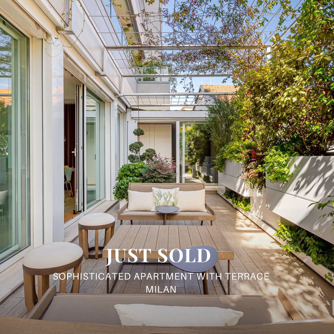 Have a look at our latest #JustSold column dedicated to some of the most extraordinary sales of Italy Sotheby's International Realty with this stunning apartment in Milan city center in Via Asti. Congratulation to our Agent @Barbara Legnani. #ItalySIR #SothebysRealty #SIR