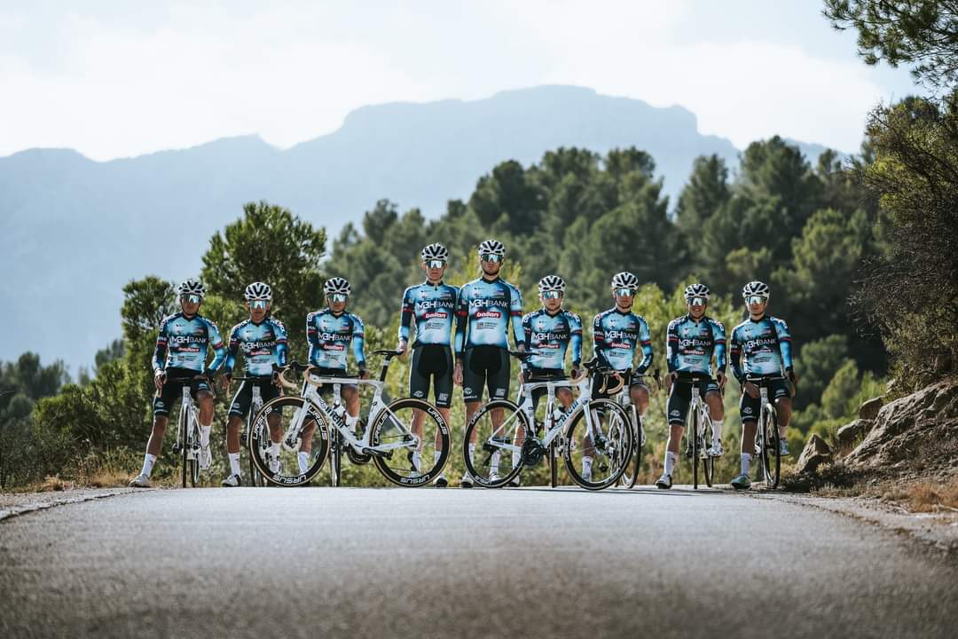 #TourdeHongrie Teams 1️⃣8️⃣. 🇮🇹 One of the most well-known Continental Teams, Italian @colpackballan are coming to Tour de Hongrie with three Hungarian riders: Zoltán Lepold, Bálint Orosz and Márk Valent!