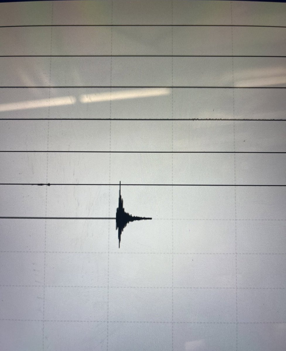 We are on the air now talking about reports of a 4.8 earthquake in our area! The last time was in 2011. TUNE IN to @FOX29philly NOW