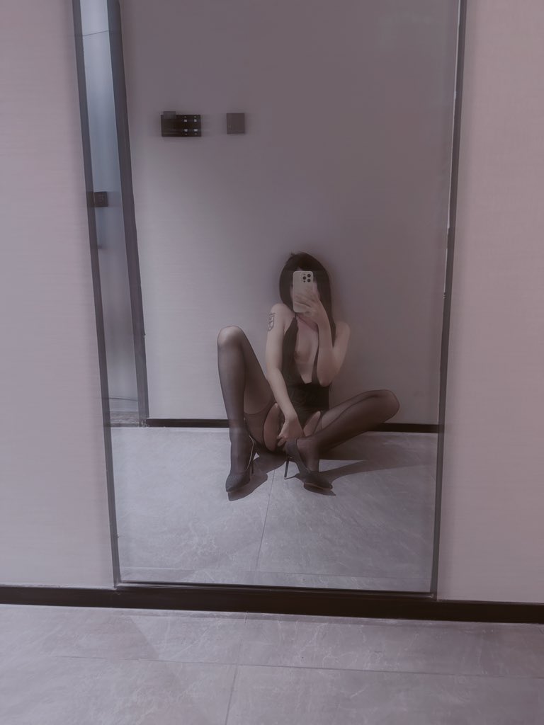 Shero980709's tweet photo. 就。。。。例行发个推
 #cd #cds #trans #tranny #ladyboy #shemale #crossdress #transexual #人妖 #伪娘 #女装 #跨性别 #海口cd
#女装子 #女装娘 #女装大佬 #女装男子 #女装少年 #国产伪娘  #第三性别 #三亚cd #海南cd https://t.co/wLl0e7I9U7