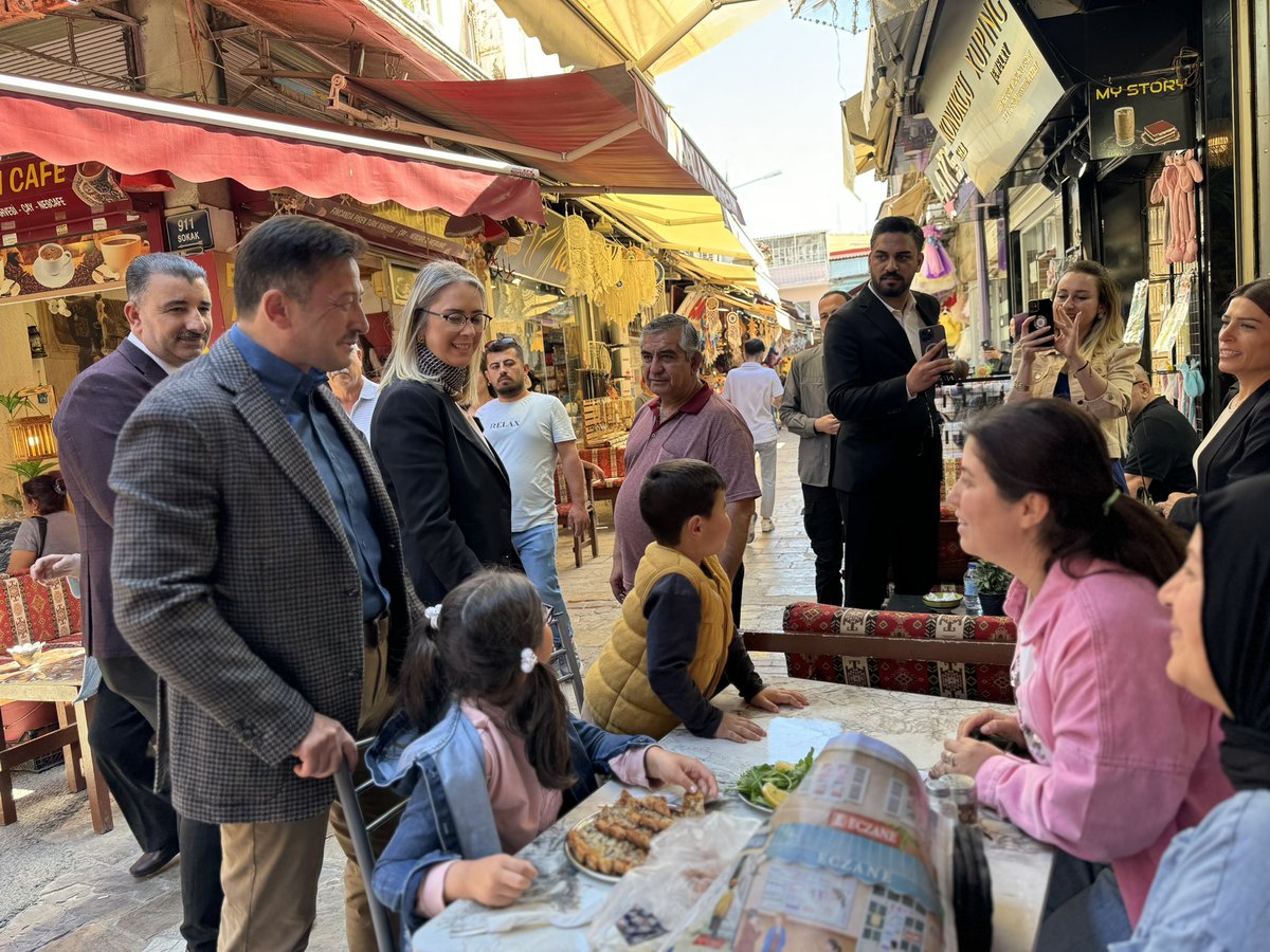 Hemşehrilerimizle güzel bir İzmir günü😊 📍Konak, Kemeraltı