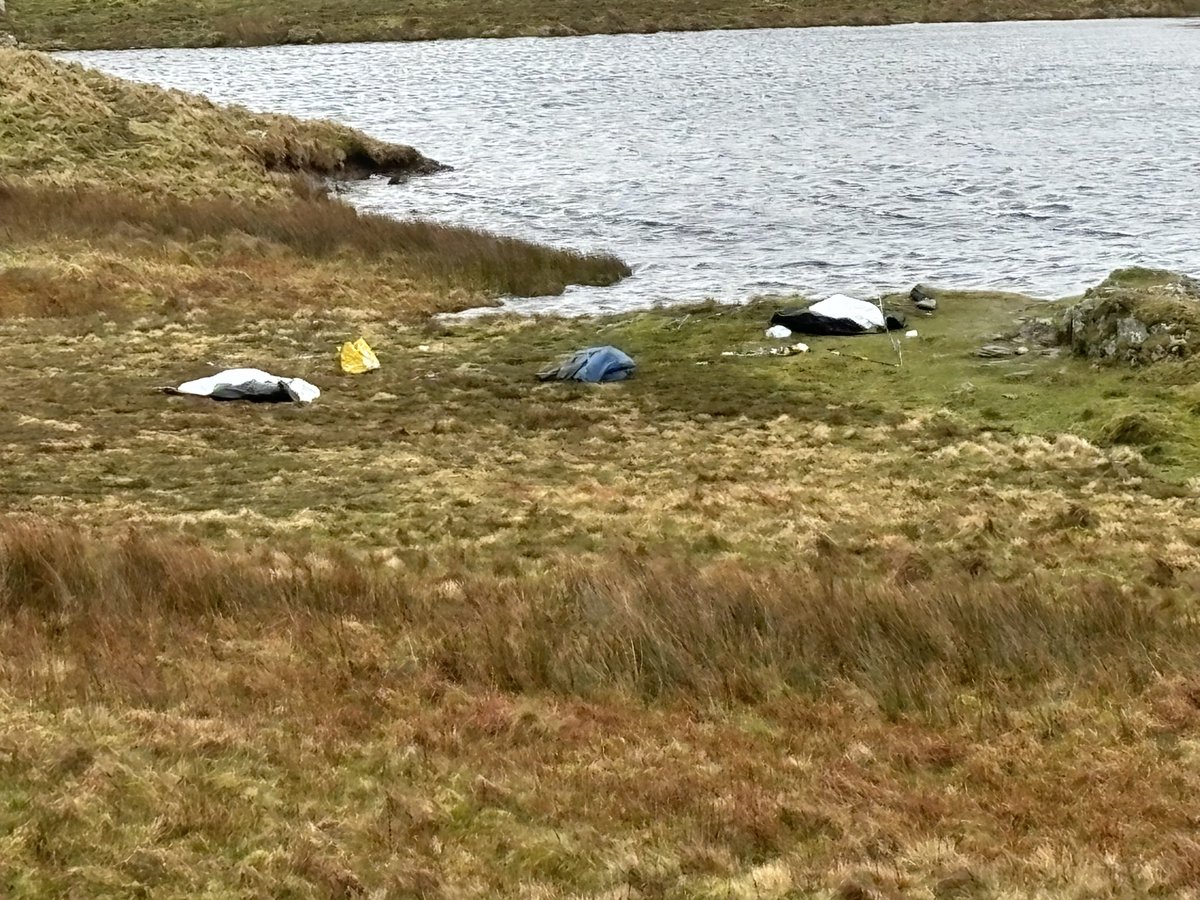 Battered by wind and rain 💨🌧️💨🌧️💨 on our walk today. Only to find all this litter at beautiful Angle Tarn 🤬😡🤬 #BTPosse #borderterrier #thelakedistrict #leavenotrace