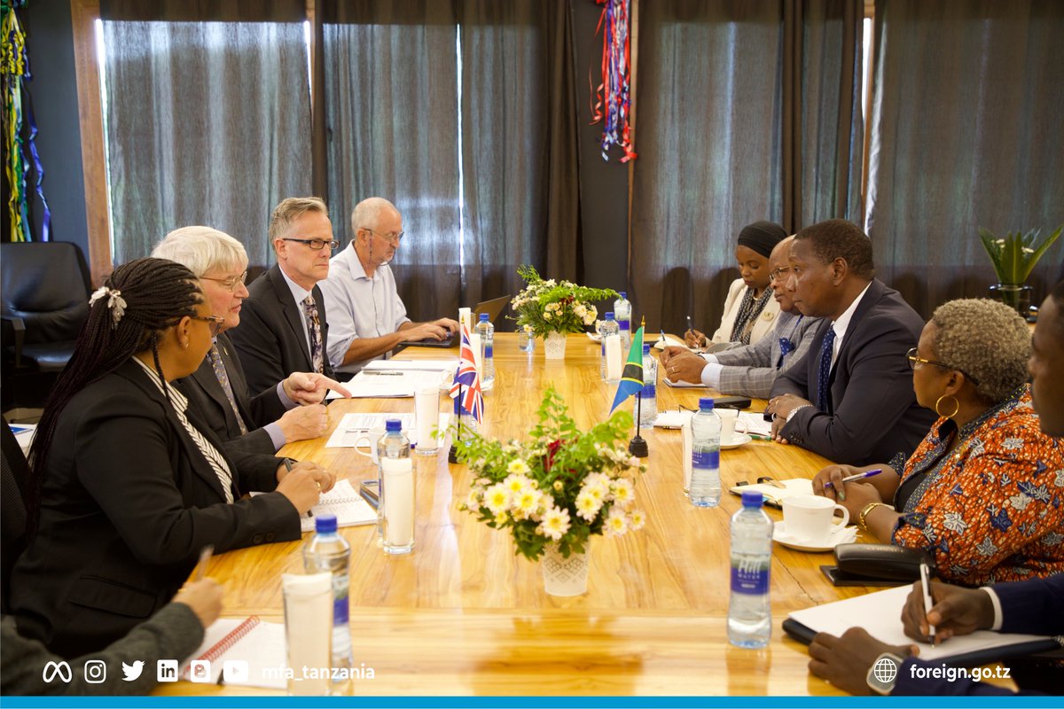 Minister @wizara_elimuTz Hon. Prof. Adolf Mkenda, and Minister @wizara_afyatz, Hon. @ummymwalimu, held a meeting with the UK Minister for Development and Africa, Hon. @AndrewmitchMP in Dodoma. The meeting underscored the reliable partnership in the sectors of health and education