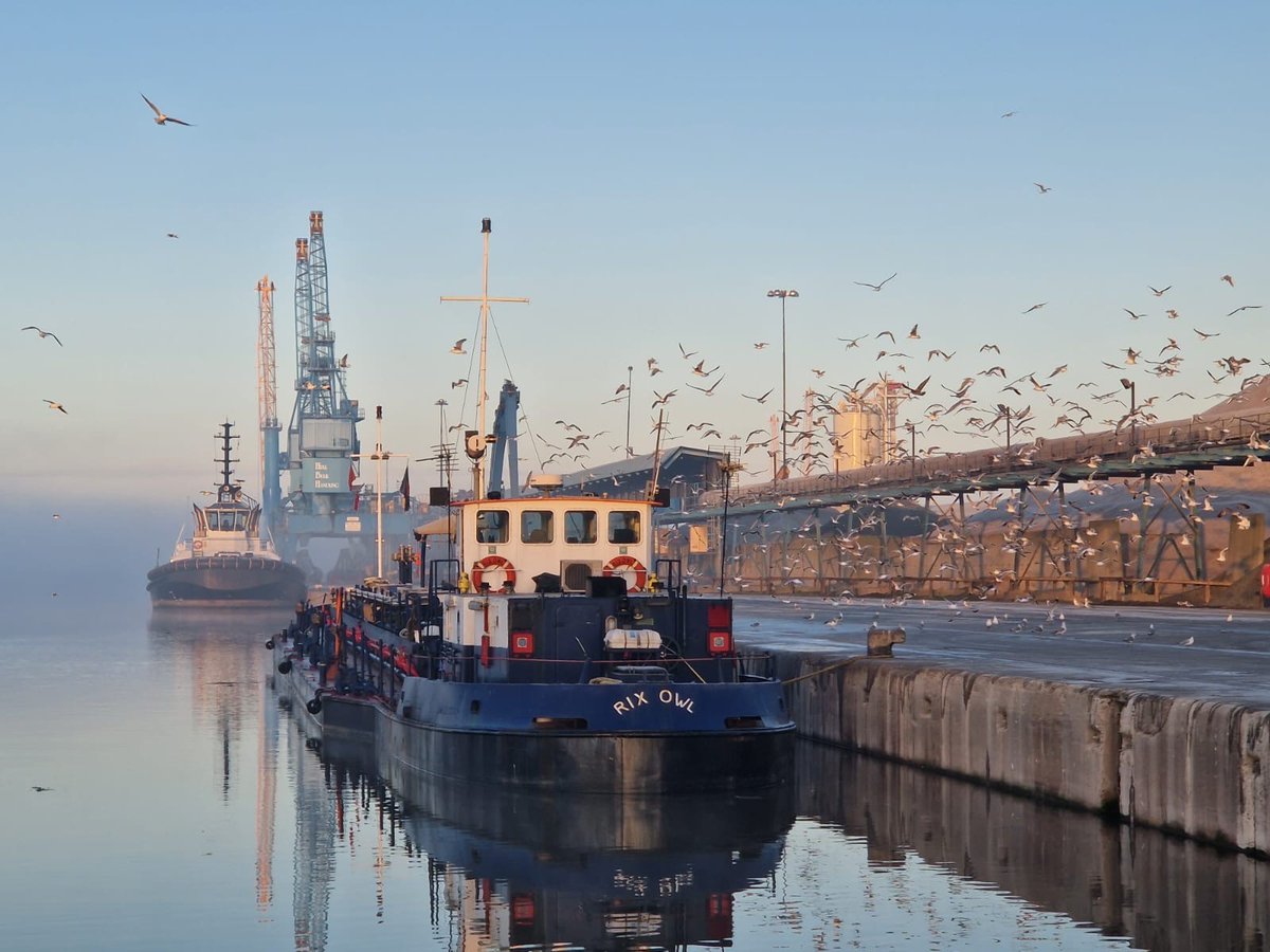 This lovely photo of our Port of Hull was taken by our colleague Hayley #Hull #Humber #maritime