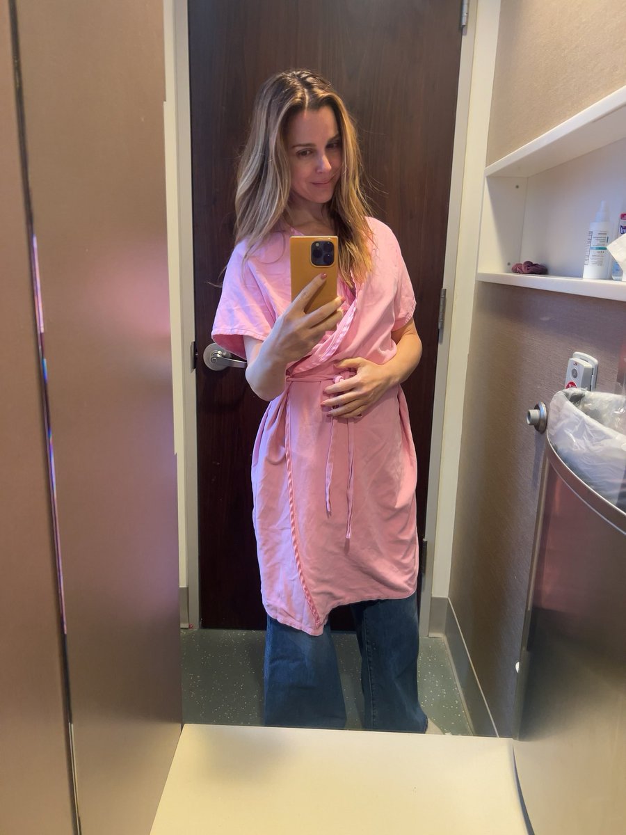 Haven’t been here in a while but: what are the chances of being in an earthquake in the middle of a mammogram in NYC. The lovely tech and I had quite a laugh (when it was over). Even when there’s an earthquake it’s important to have your mammogram! #earthquake #nyc #mammogram