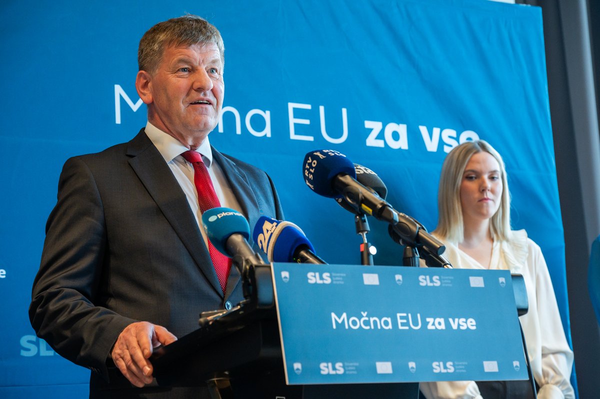 SLS (@strankasls) on Twitter photo 📣Slovenska ljudska stranka je danes predstavila listo kandidatov za volitve v <a href="/Europarl_EN/">European Parliament</a>
▶️Na listi so: Dr. Sara Ahlin Doljak, Mija Aleš, <a href="/BalazicMarko/">Marko Balažic</a>, Aljaž Barlič, <a href="/Franc_Bogovic/">Franc Bogovič</a>, <a href="/kaja_galic/">Kaja Galič</a>, Dr. <a href="/PeterGregorcic/">Peter Gregorčič</a>, <a href="/FrancPuksic/">Franc Puksič</a>, Dr. Nina Strah
🔗Več: shorturl.at/eptMP 📣Slovenska ljudska stranka je danes predstavila listo kandidatov za volitve v <a href="/Europarl_EN/">European Parliament</a>
▶️Na listi so: Dr. Sara Ahlin Doljak, Mija Aleš, <a href="/BalazicMarko/">Marko Balažic</a>, Aljaž Barlič, <a href="/Franc_Bogovic/">Franc Bogovič</a>, <a href="/kaja_galic/">Kaja Galič</a>, Dr. <a href="/PeterGregorcic/">Peter Gregorčič</a>, <a href="/FrancPuksic/">Franc Puksič</a>, Dr. Nina Strah
🔗Več: shorturl.at/eptMP