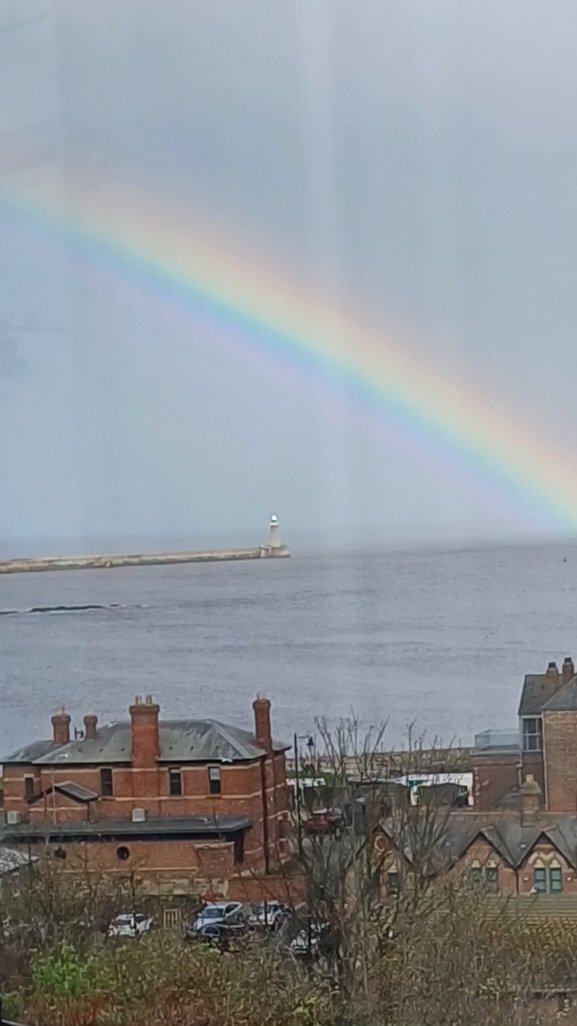 I'm pants at taking photos. But look at this beauty of a rainbow over the North Sea! 
#NorthEast #Tynemouth #northshields #spring