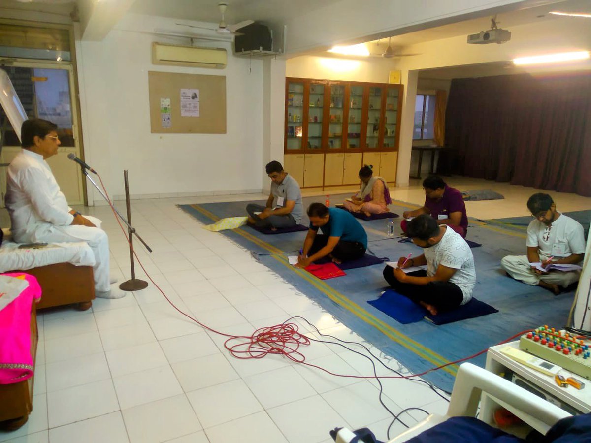 prince_makhecha's tweet image. #happinessprogram @SriSri