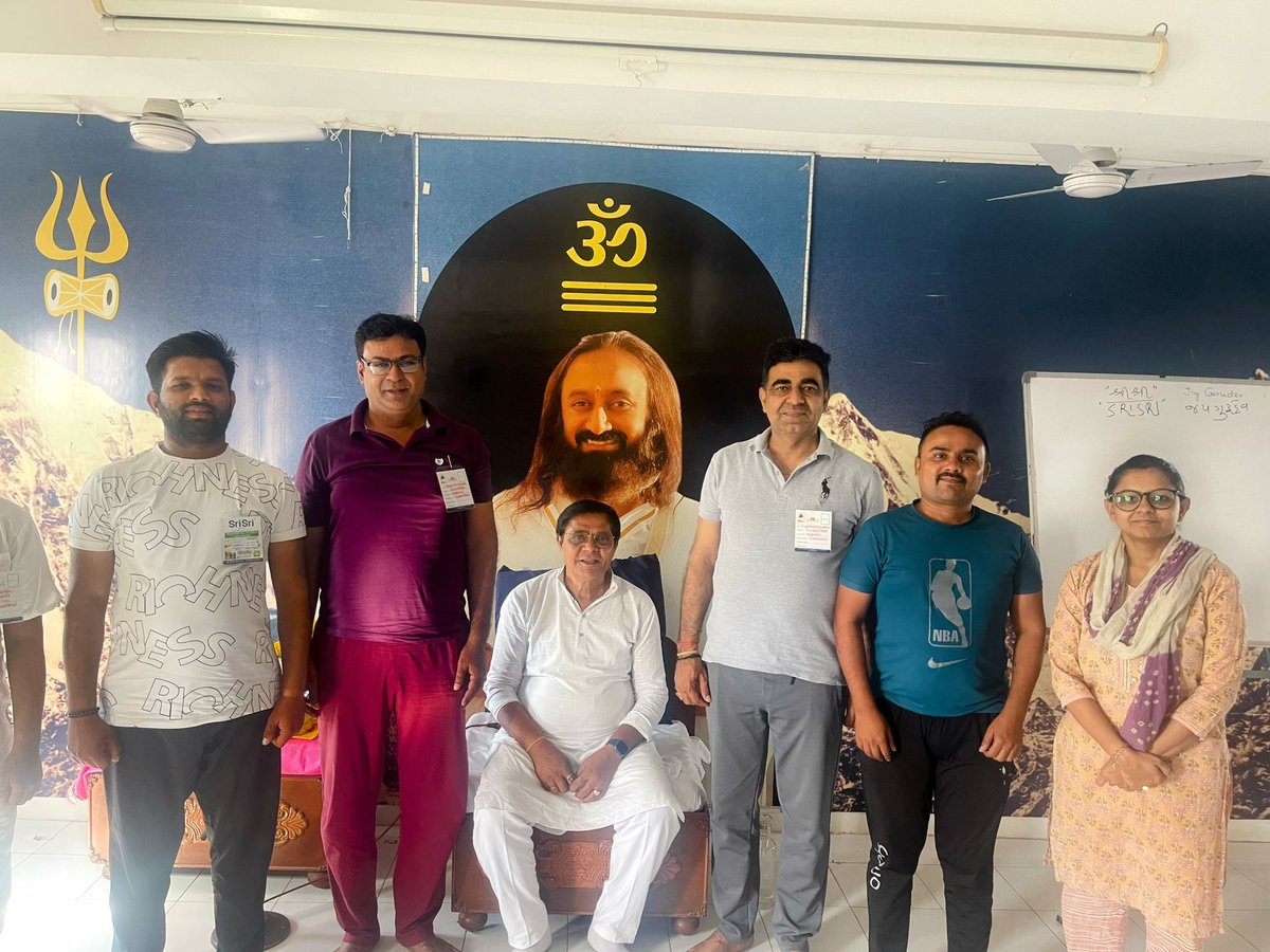 prince_makhecha's tweet image. #happinessprogram @SriSri