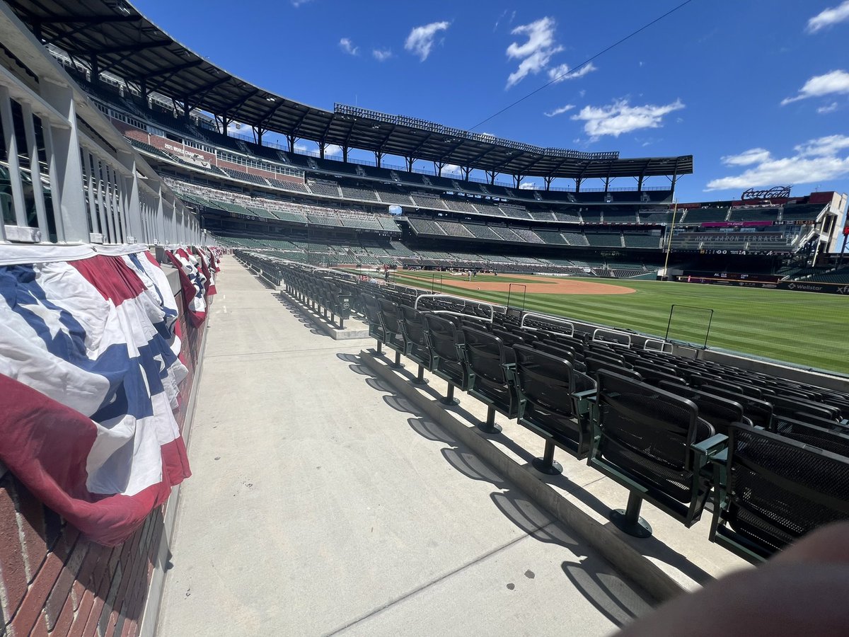 Getting ready for the @Braves home opener! #OpeninDay 2024! @EatAtMurphs #cheesecurds