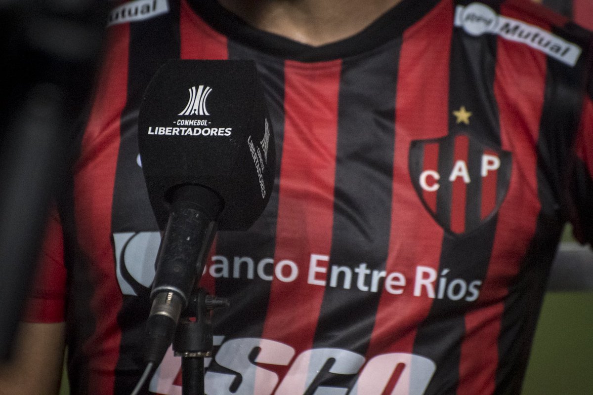 ClubPatronatoOf's tweet photo. 🗓 Se cumple el primer aniversario de nuestro debut en competencias internacionales

🌎 Desde Villa Sarmiento para todo el continente

❤️🖤 https://t.co/EbIbNGkK0X